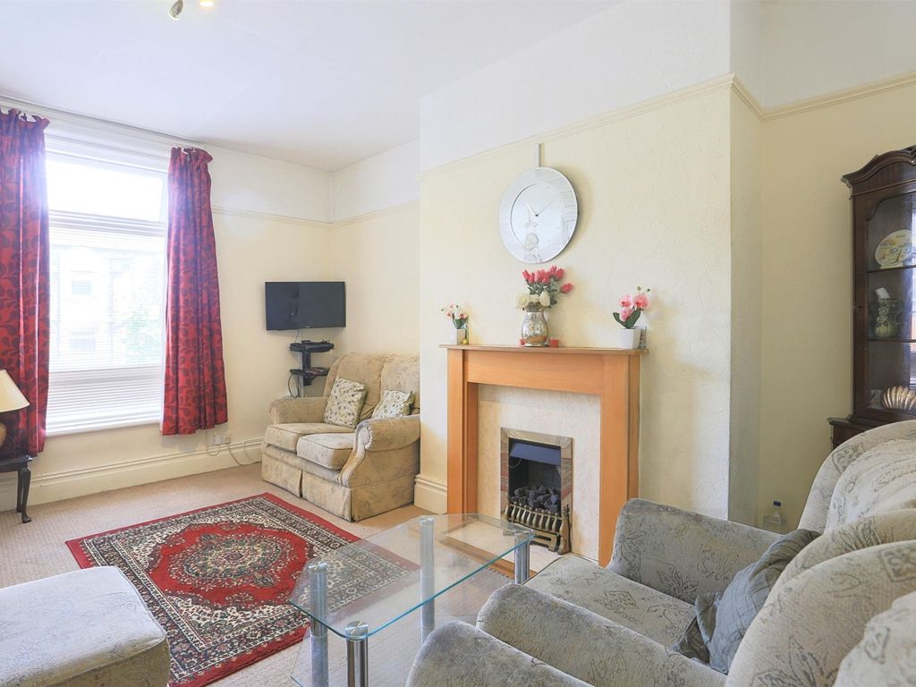 2 bed terraced house for sale in Tanfield Road, Birkby, Huddersfield