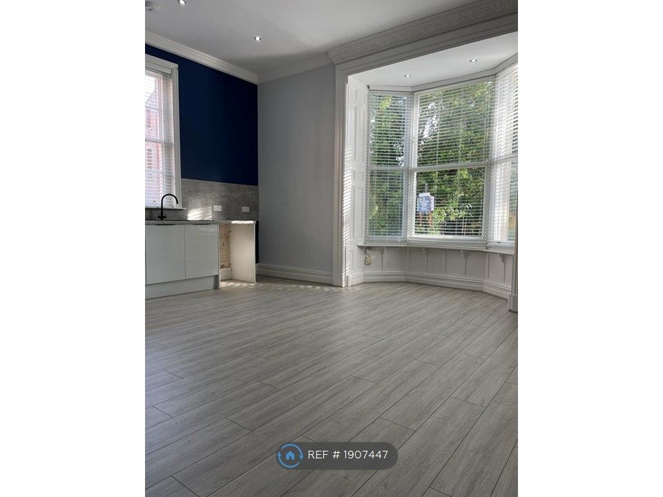 1 bed flat to rent in Bank Parade, Preston PR1, £600 pcm Zoopla