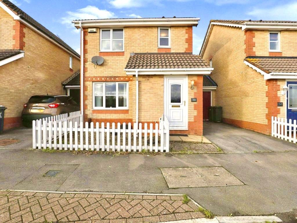 3 bed property to rent in Matthysens Way, St. Mellons, Cardiff CF3, £