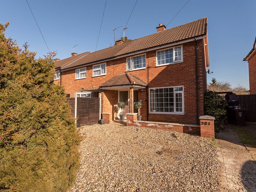 3 bed end terrace house for sale in Cell Barnes Lane, St. Albans ...