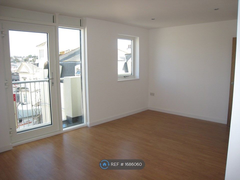 1 bed flat to rent in Headland Park House, Plymouth PL4 Zoopla