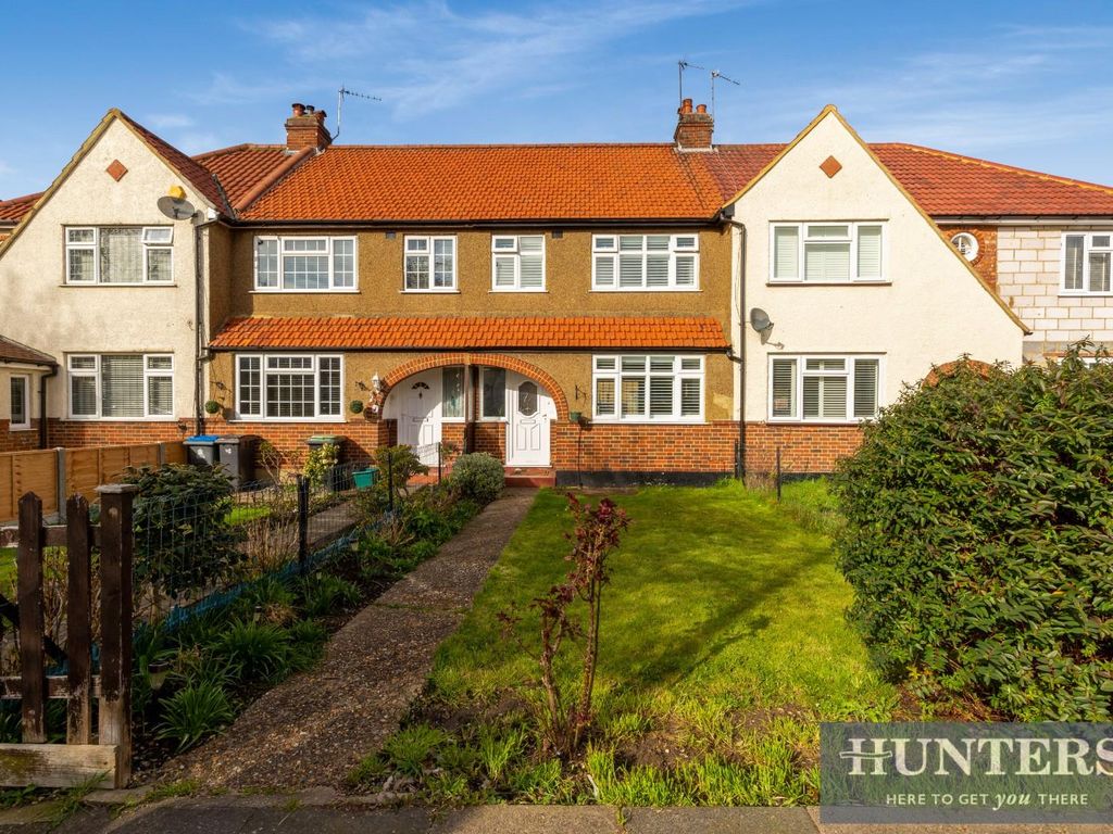 3 bed terraced house for sale in Mansfield Road, Chessington KT9 Zoopla
