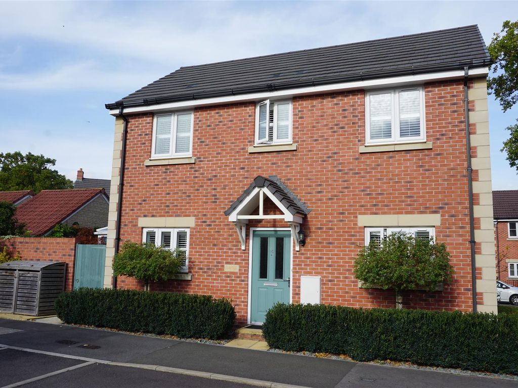 3 bed detached house for sale in Noctule Avenue, Trowbridge BA14 Zoopla