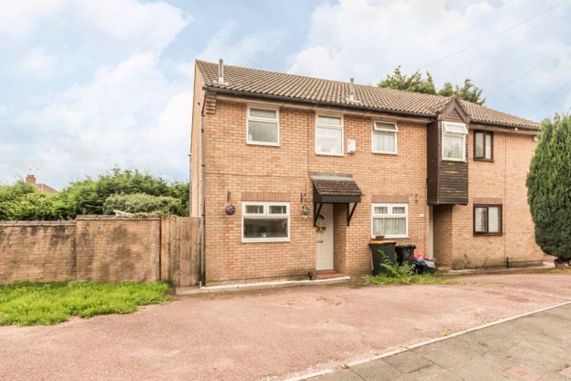 2 bed end terrace house for sale in St. Davids Crescent, Newport NP20