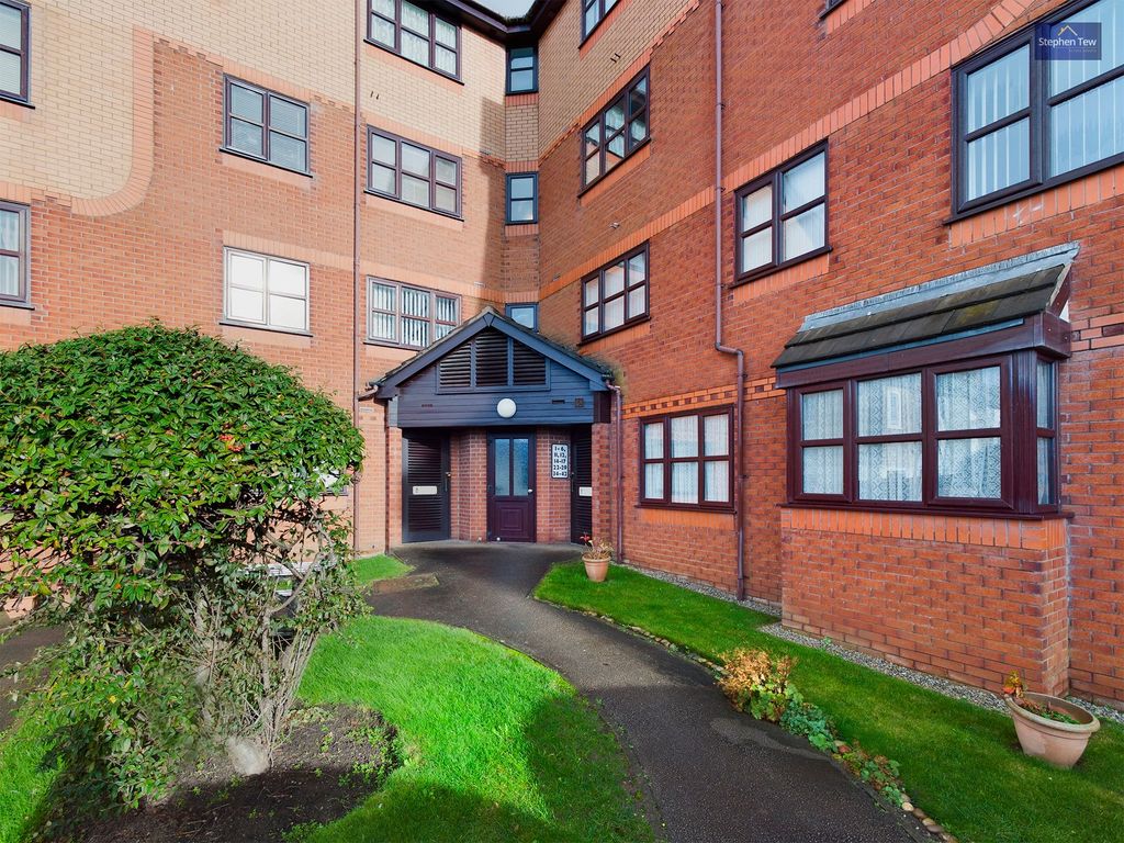 2 bed flat for sale in St. Annes Road, Blackpool FY4 Zoopla