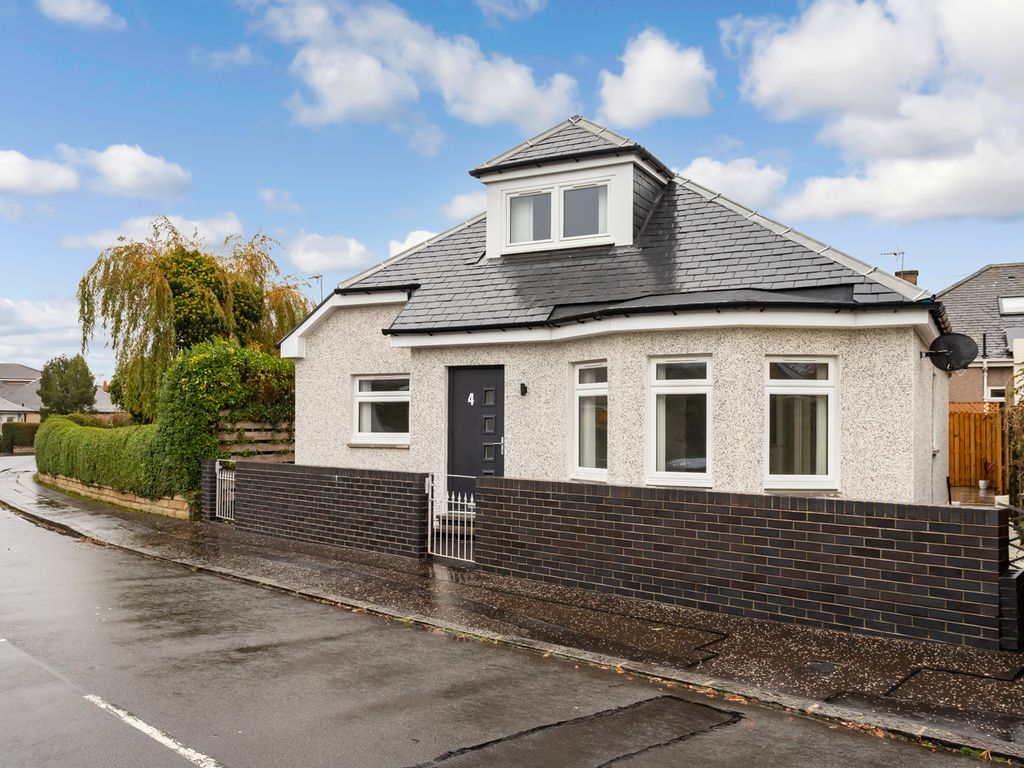 3 bed detached bungalow for sale in 4 Allan Park Crescent