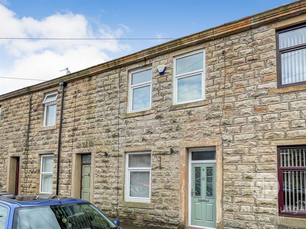 2 bed property to rent in Pendle Street West, Sabden, Clitheroe BB7, £