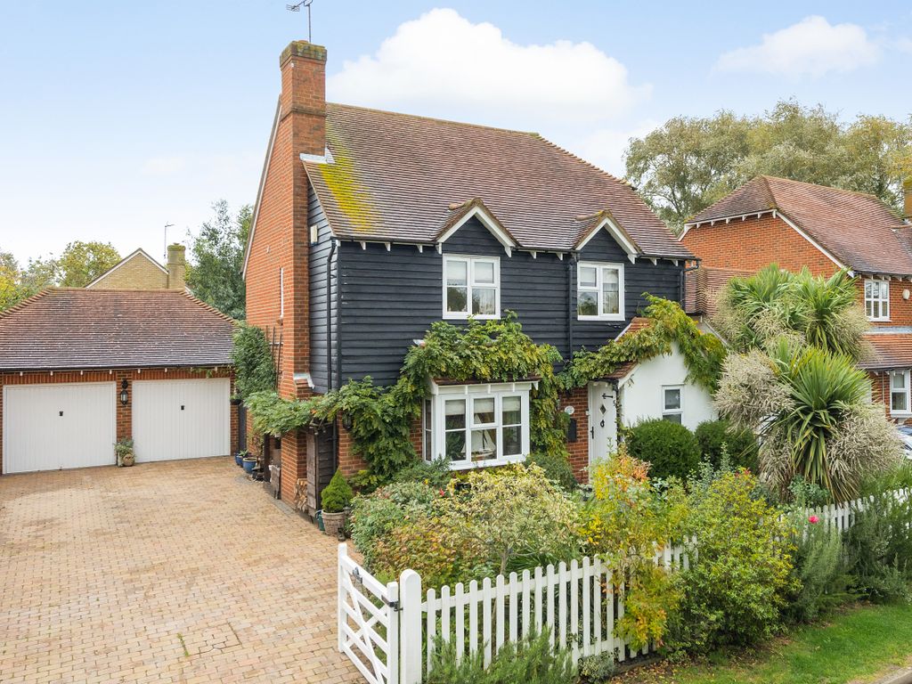 4 bed detached house for sale in Eddington Lane, Herne Bay CT6, £