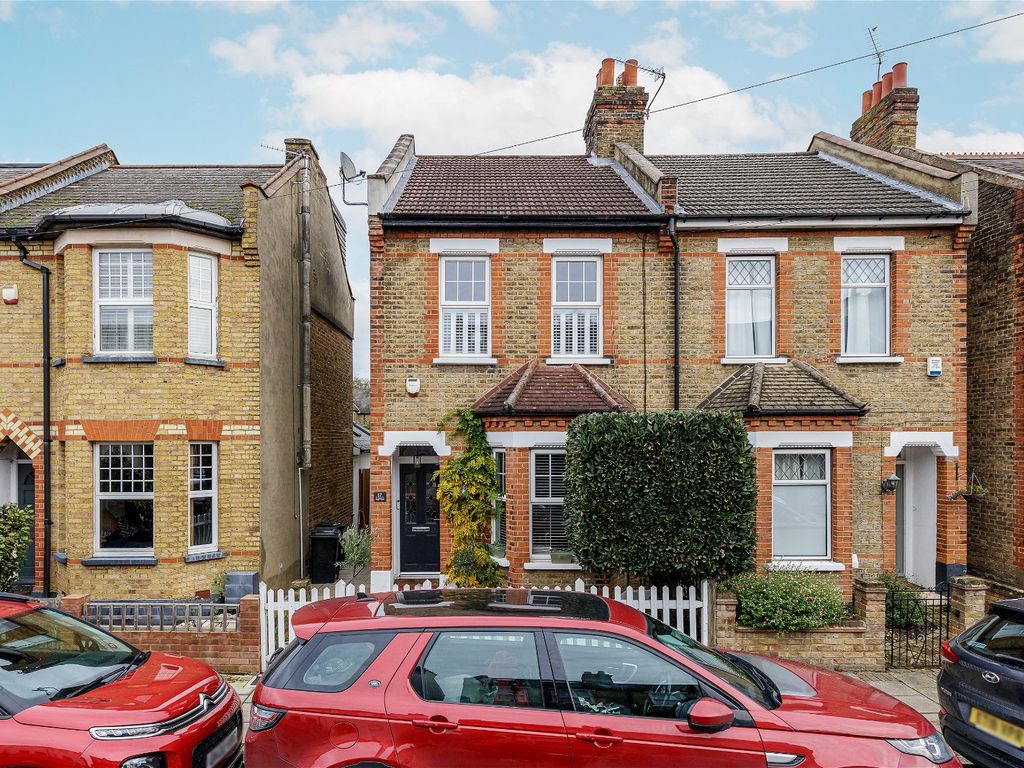 2 bed semidetached house for sale in Bromley Gardens, Bromley BR2, £