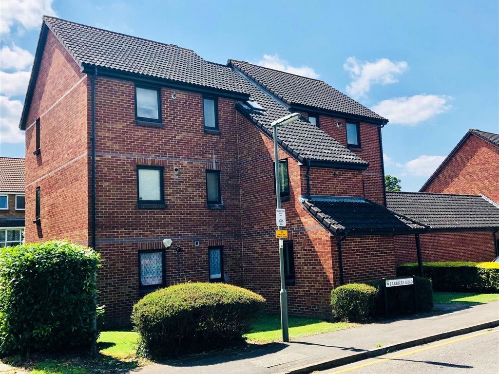 1 bed flat to rent in Farriers Road, Epsom, Surrey KT17 Zoopla