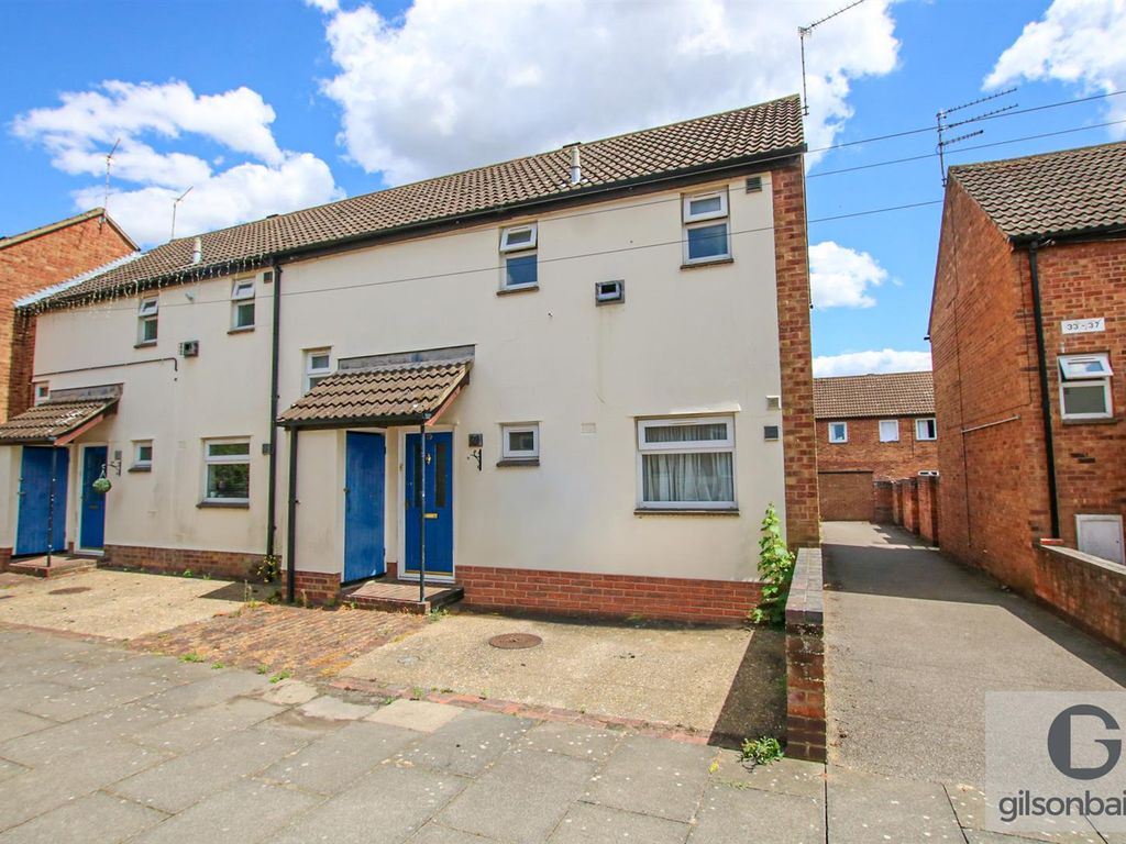 3 bed end terrace house for sale in Oulton Road, Old Catton, Norwich