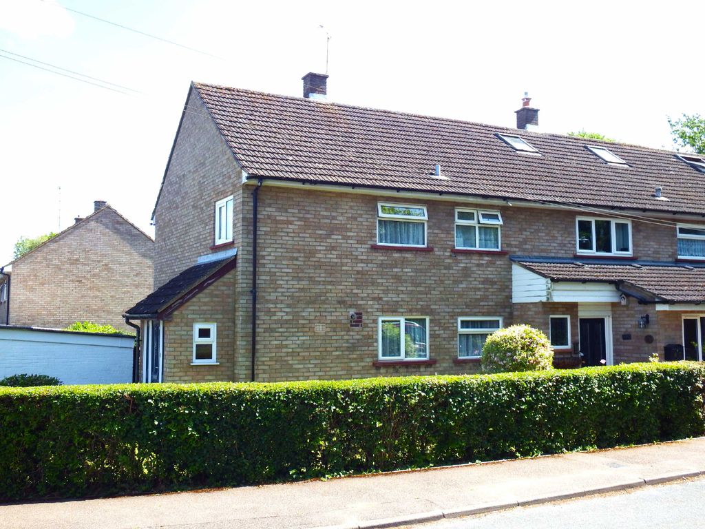 3 bed end terrace house for sale in Fry Road, Stevenage, Hertfordshire