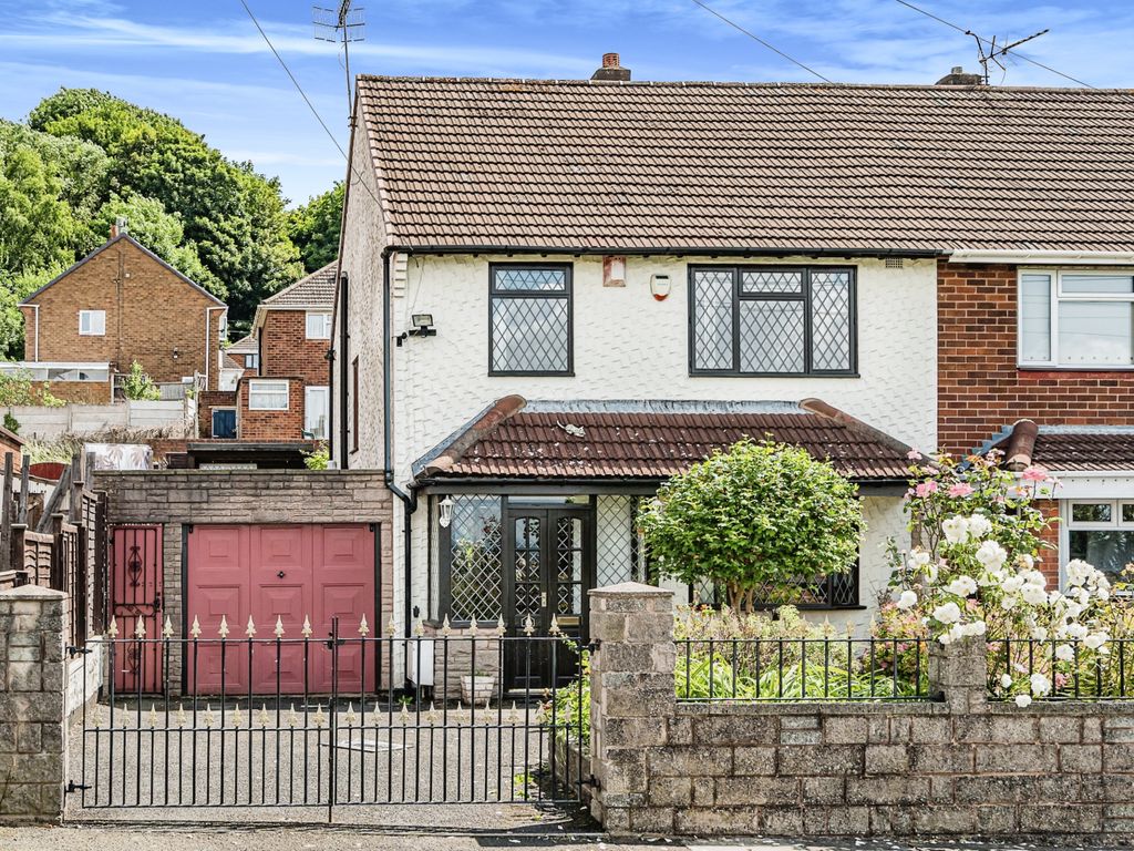3 bed semidetached house for sale in Pennant Road, Rowley Regis, West