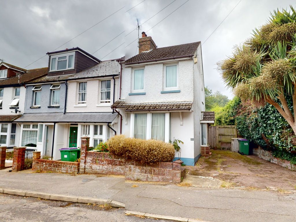 3 bed end terrace house for sale in New Road, Saltwood CT21, £360,000