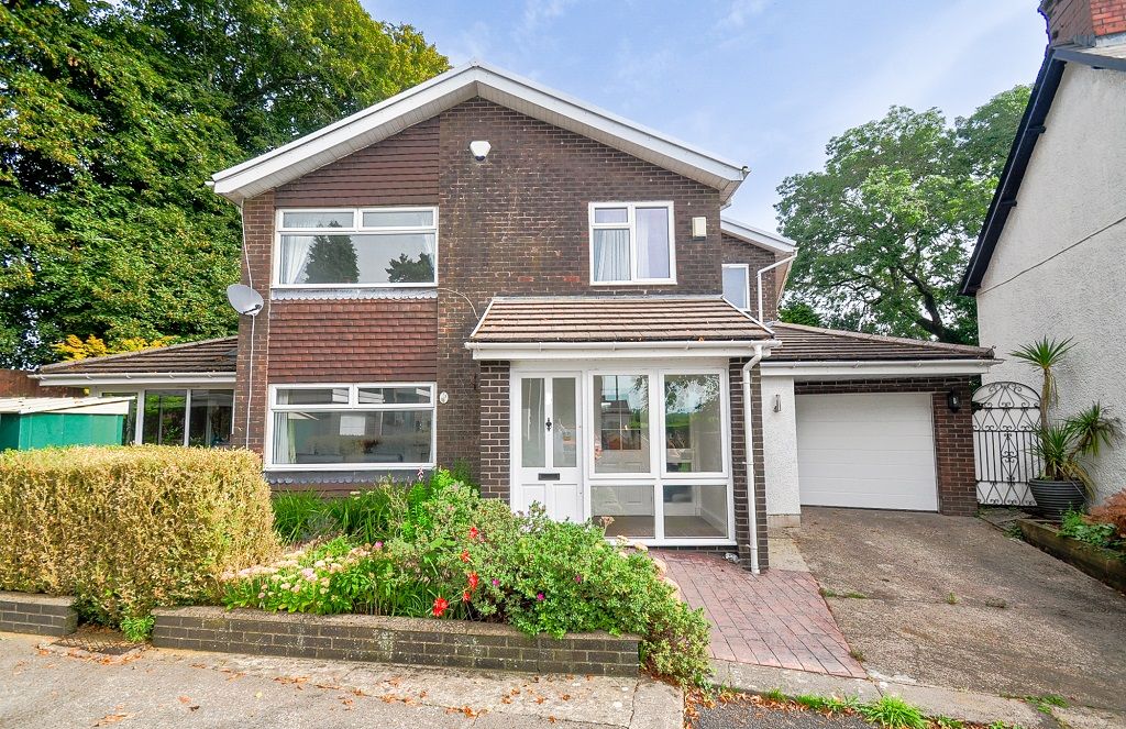 4 bed detached house for sale in Church Farm Close, Newport, Gwent NP20, £399,000 Zoopla