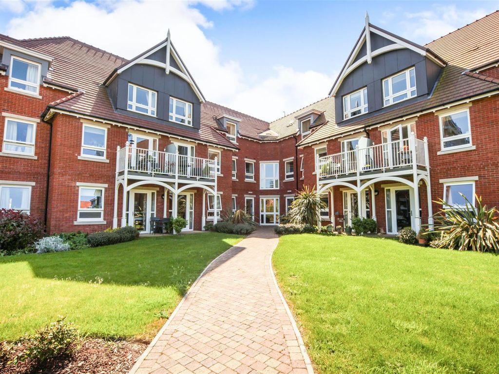 1 bed flat for sale in Horton Mill, Court, Hanbury Road, Droitwich WR9