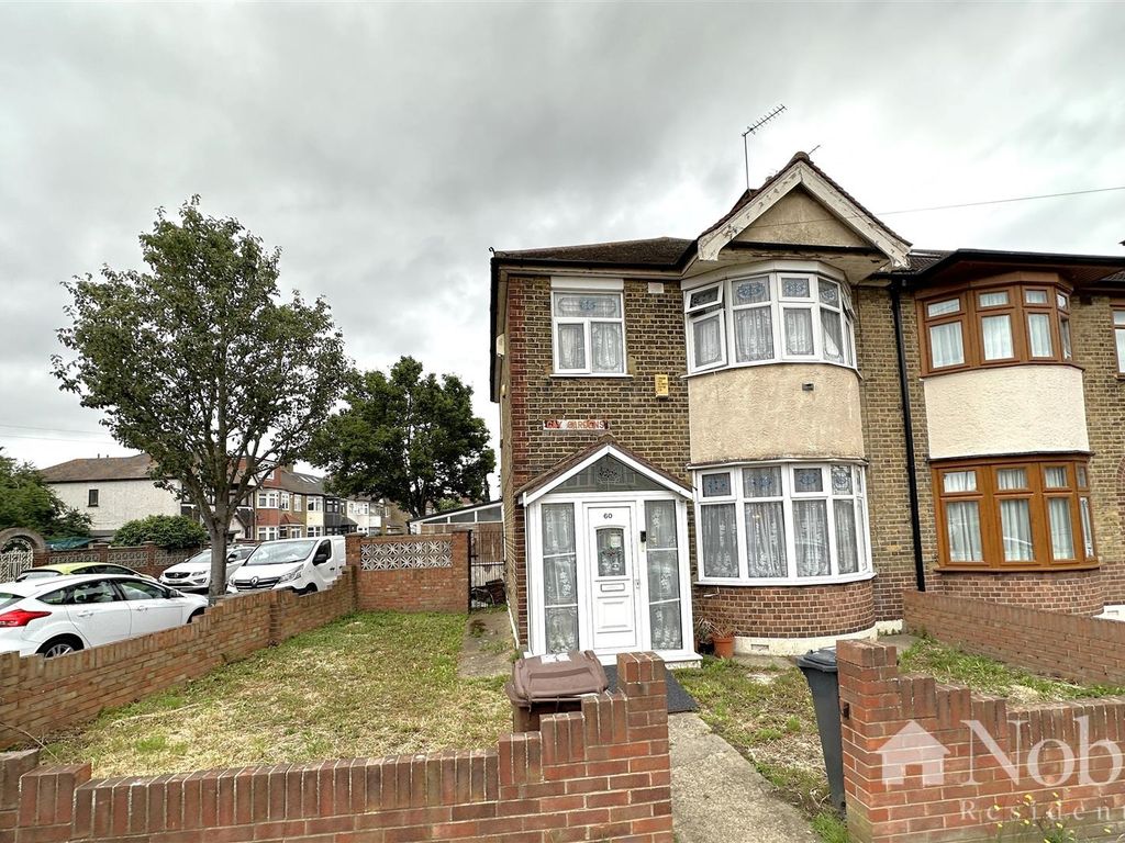 3 bed end terrace house for sale in Gay Gardens, Dagenham RM10 Zoopla