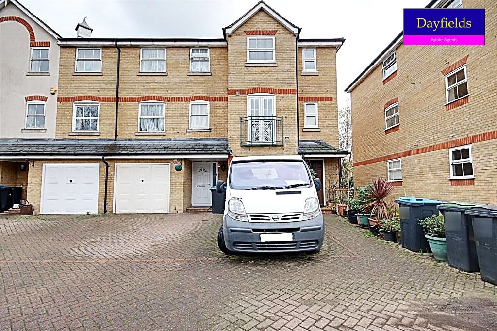 5 bed town house to rent in Harston Drive, Enfield EN3 Zoopla