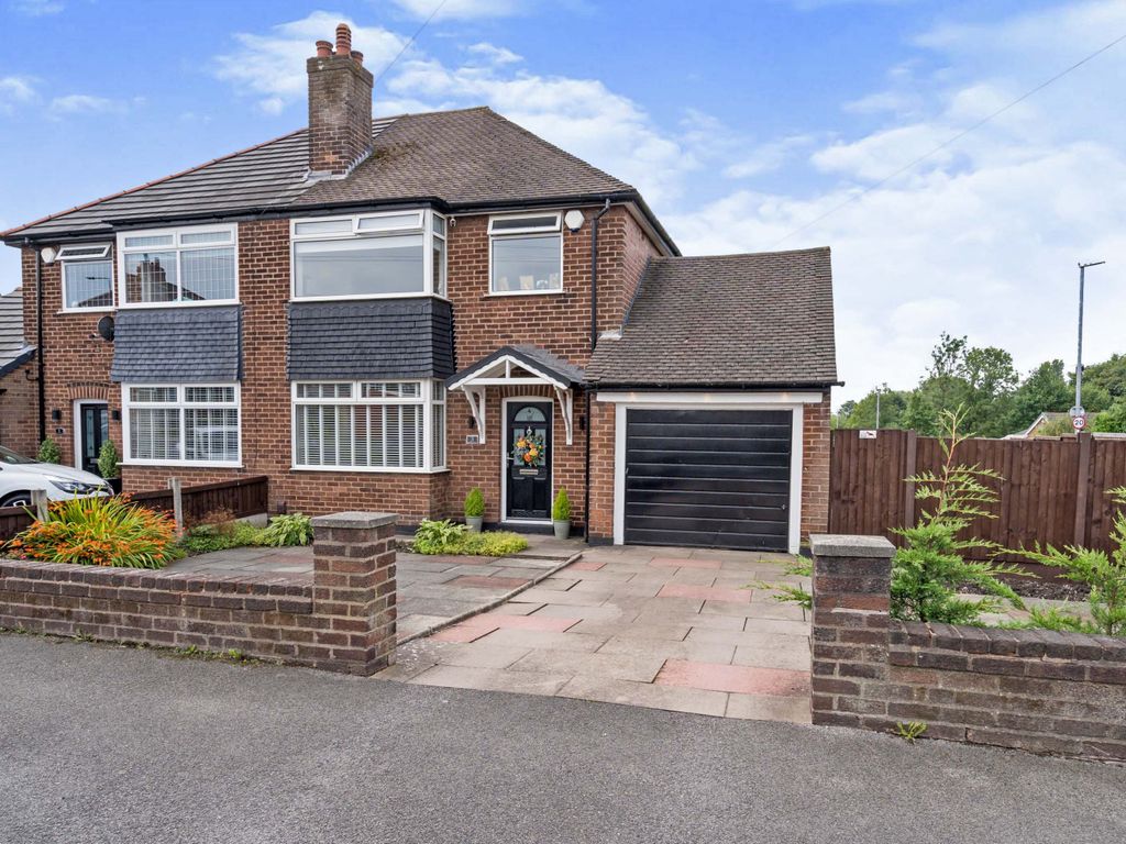 3 bed semidetached house for sale in Parkfield Drive, Manchester M29