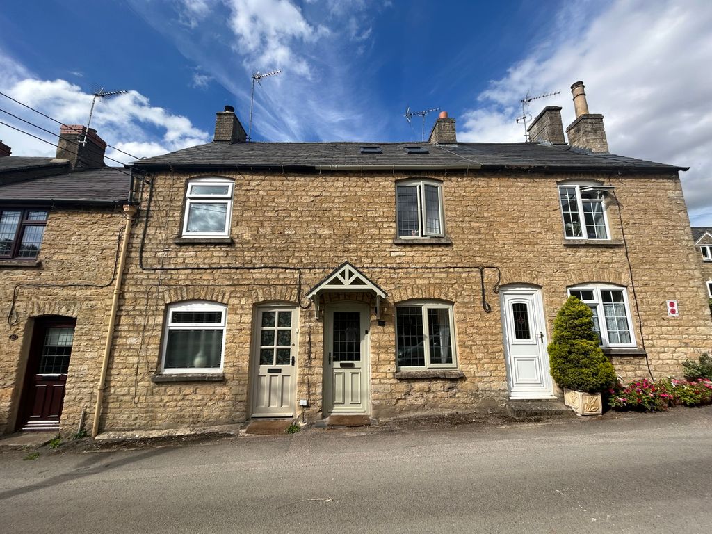 3 bed detached house to rent in Rock Hill, Chipping Norton OX7, £1,250