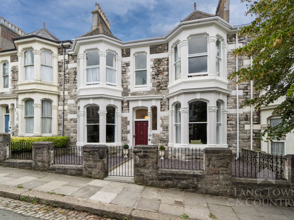 5 bed terraced house for sale in St. Lawrence Road, North Hill