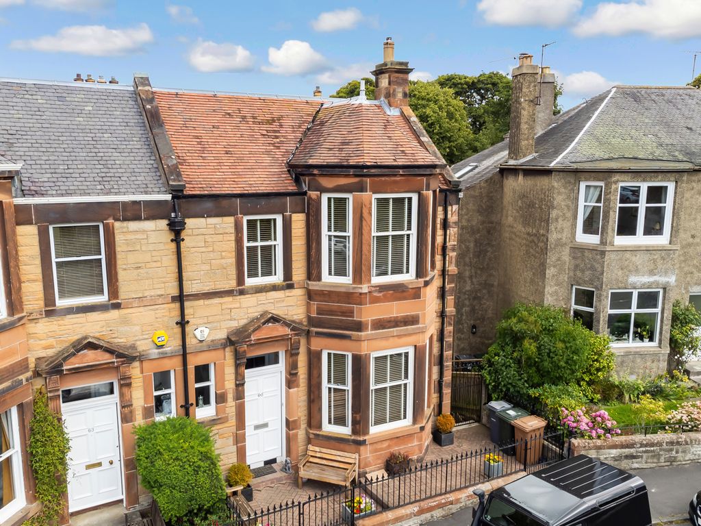 4 bed end terrace house for sale in 65 Ladysmith Road, Blackford