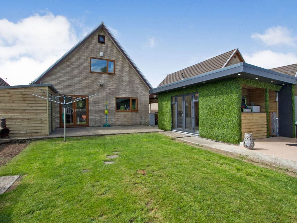 4 bed detached house for sale in Leighton Rees Close, Pontypridd CF37