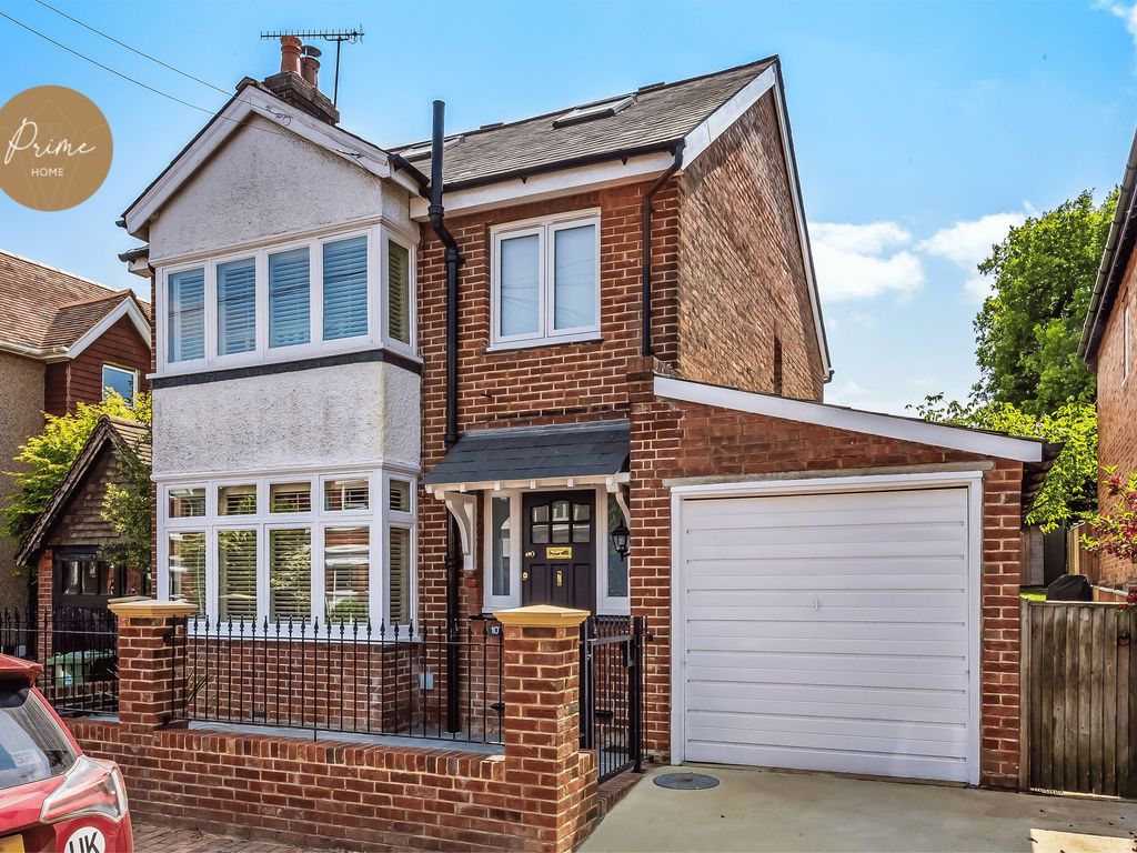 4 bed detached house for sale in Stephens Road, Tunbridge Wells TN4, £