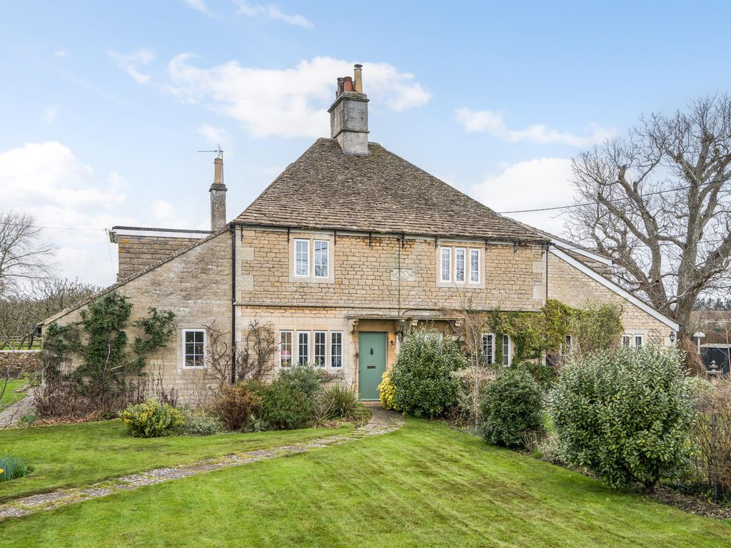 4 bed semidetached house for sale in Upper South Wraxall, BradfordOn