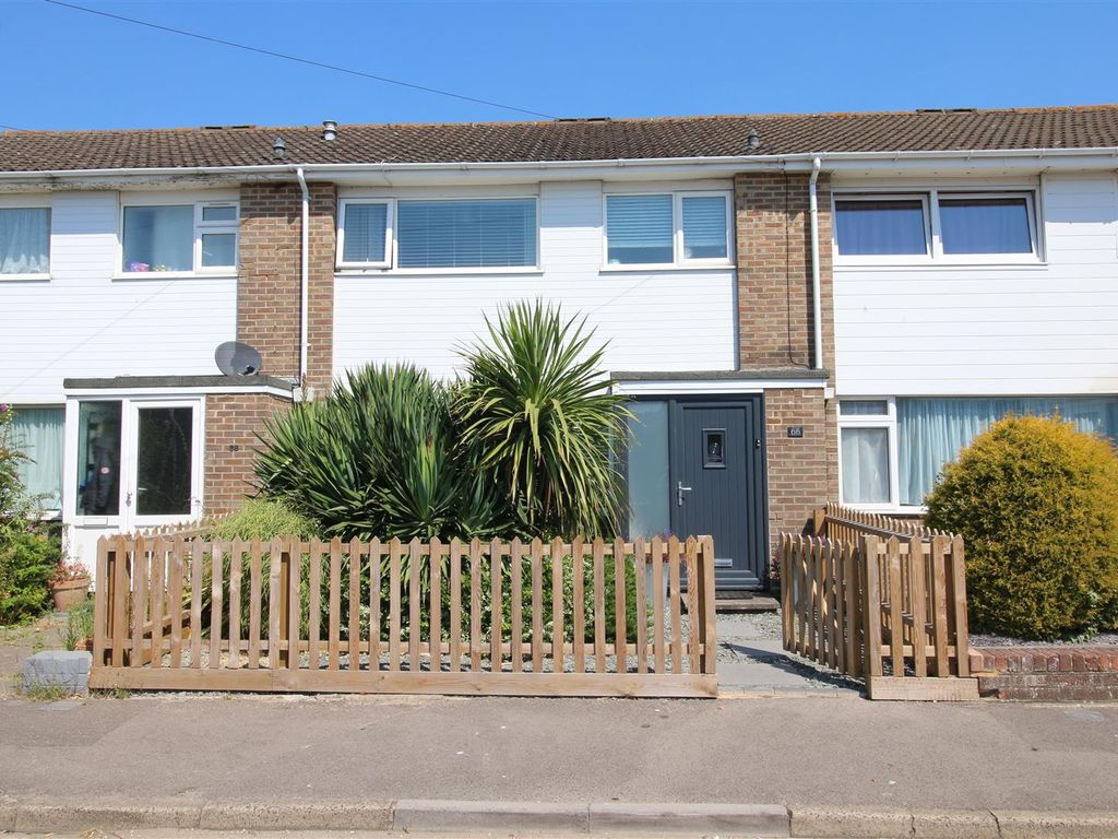 3 bed terraced house for sale in Lymington Road, New Milton, Hampshire