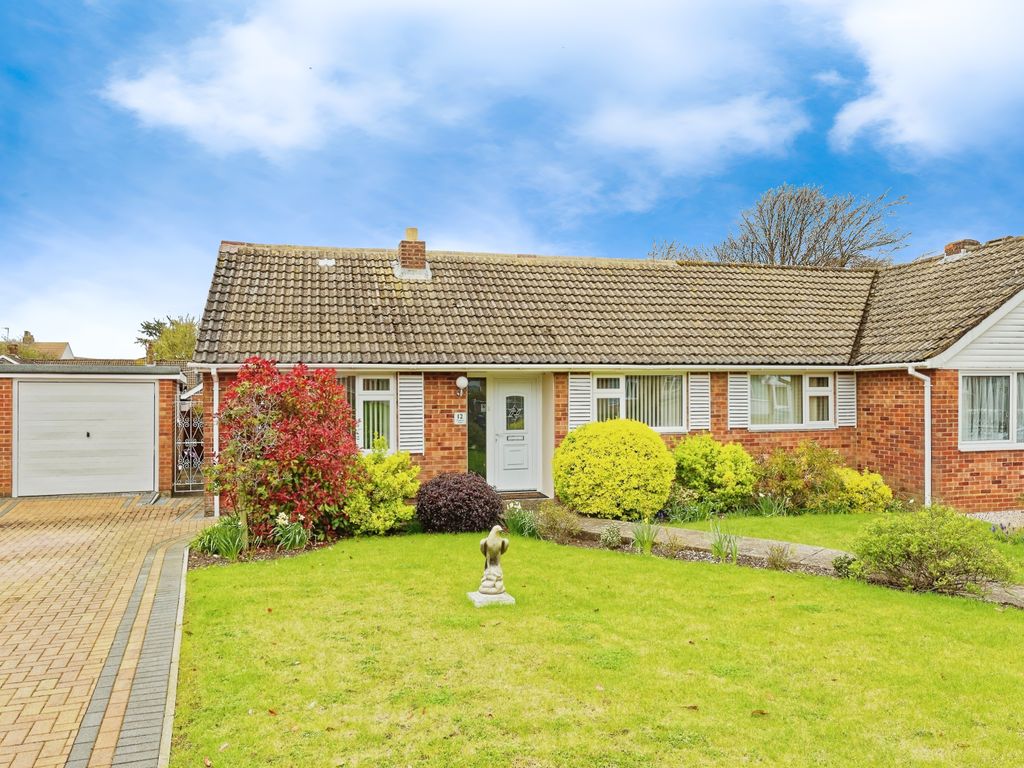 3 bed bungalow for sale in Chestnut Close, Whitfield, Dover, Kent CT16