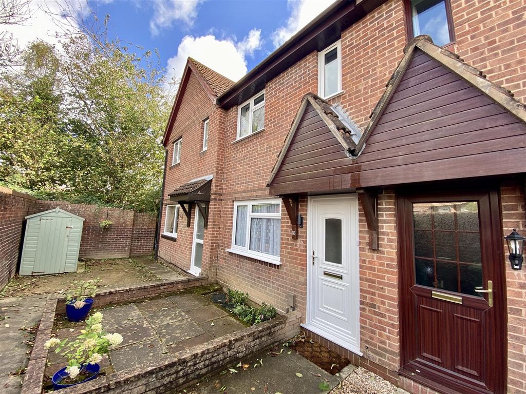 2 bed terraced house for sale in Spruce Gardens, Plympton, Plymouth PL7