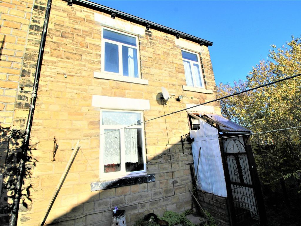 2 bed end terrace house for sale in Ossett Lane, Dewsbury, West