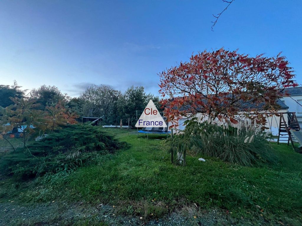 3 bed detached house for sale in SaintLambertDuLattay, PaysDeLa