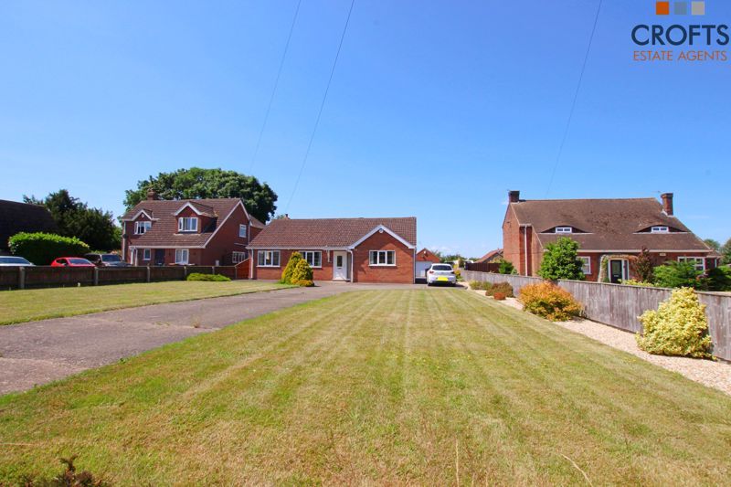 2 bed detached bungalow for sale in Stallingborough Road, Immingham