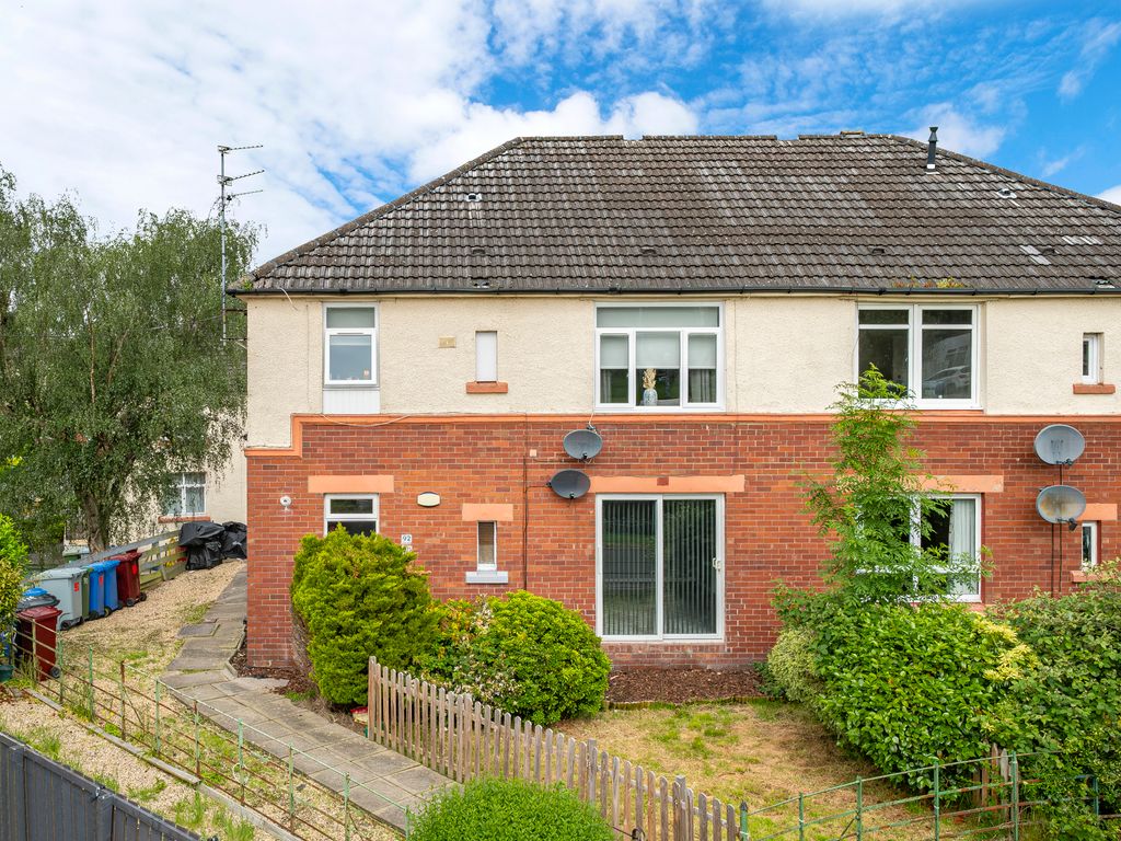 2 bed flat for sale in Bankhead Road, Rutherglen, Glasgow G73, £110,000