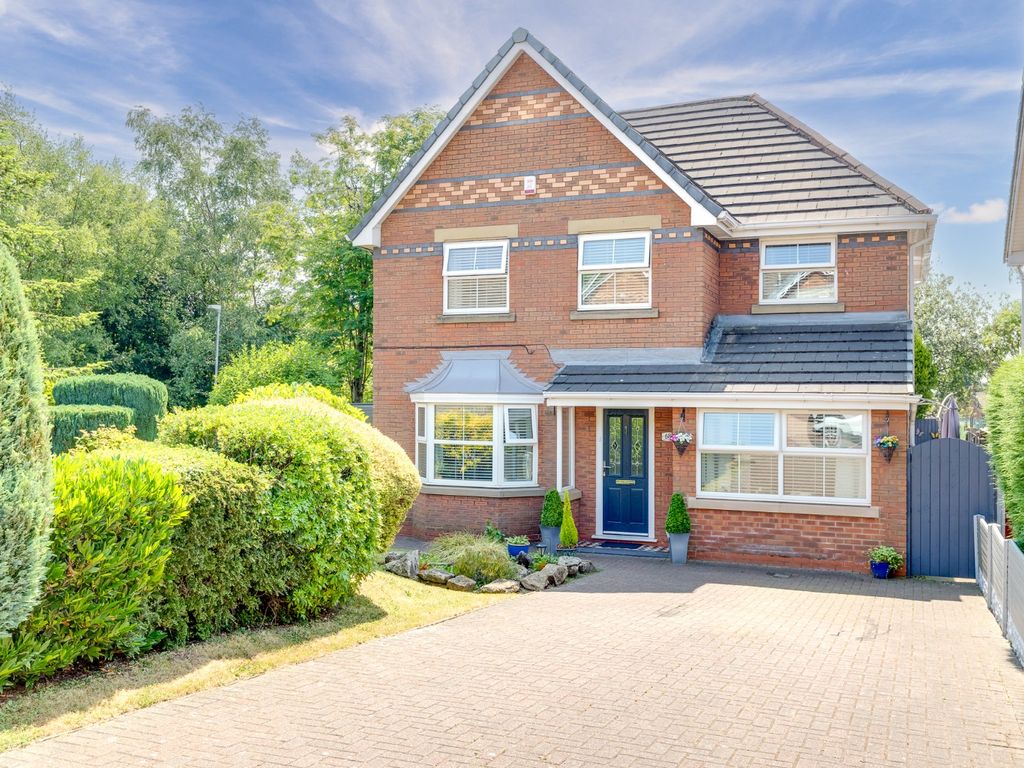 4 bed detached house for sale in Parsonage Brow, Upholland, Lancashire