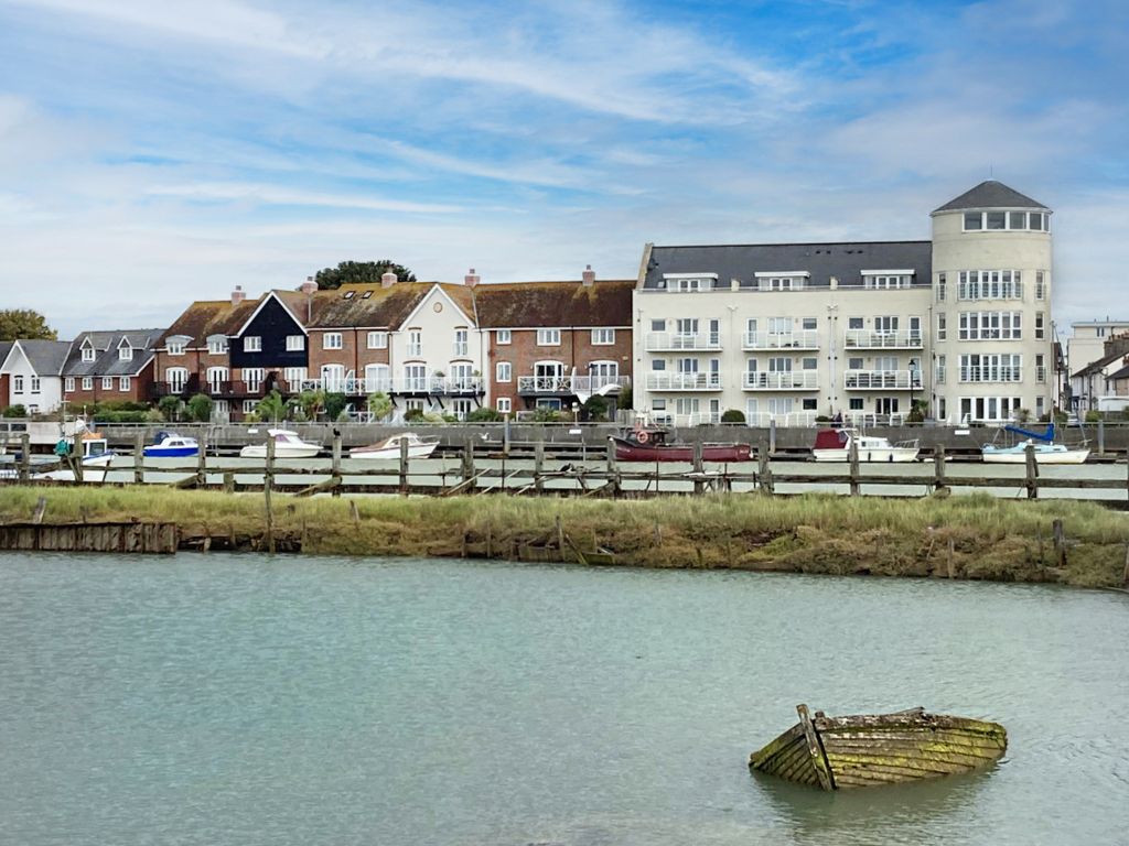 3 bed end terrace house for sale in Mariners Quay, Littlehampton BN17