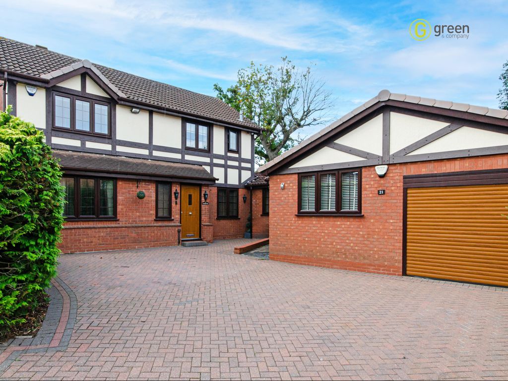 4 bed detached house for sale in Pytman Drive, Walmley, Sutton