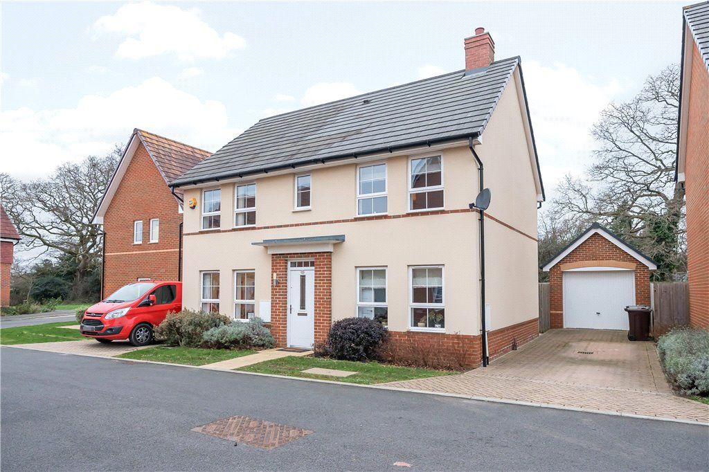 4 bed detached house for sale in Doris Bunting Road, Ampfield, Romsey