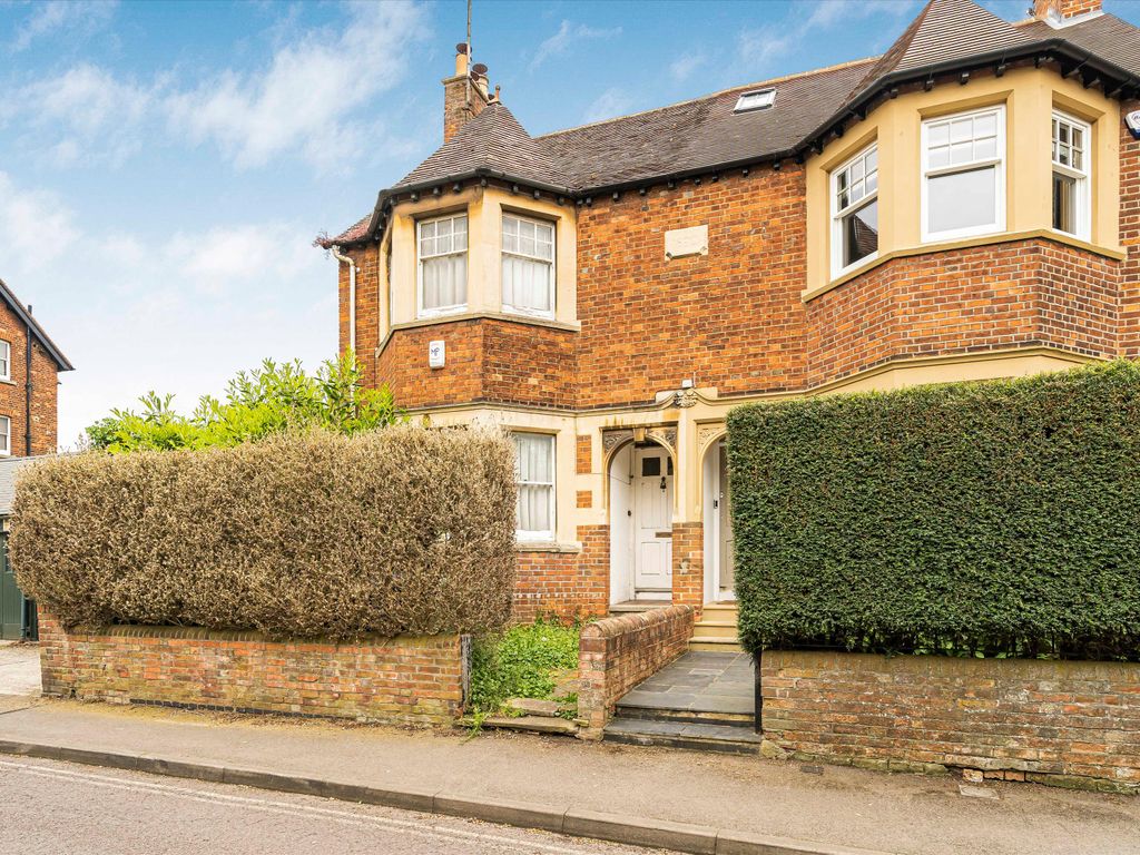 3 bed semidetached house for sale in St. Bernards Road, Central North