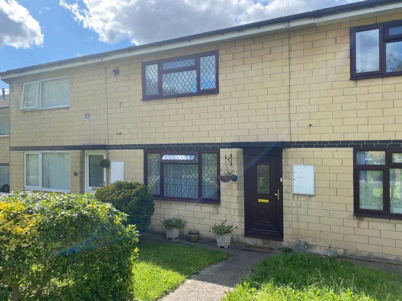 2 bed terraced house to rent in Clyde Gardens, Hanham, Bristol BS5, £