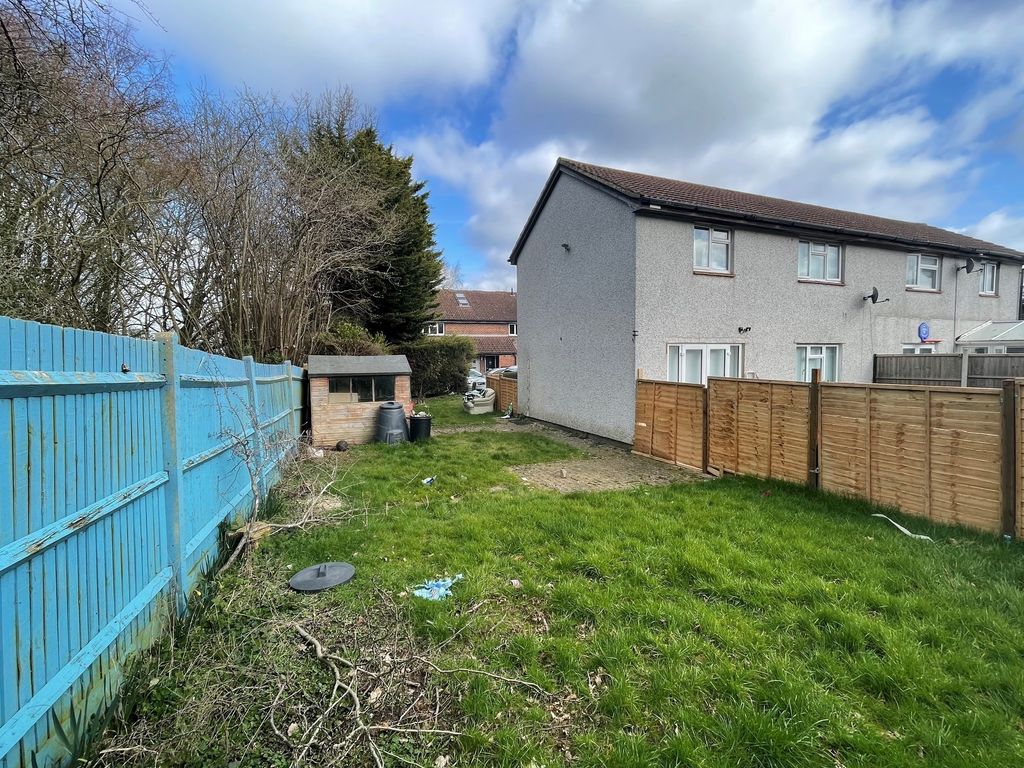 Land for sale in Sunkist Way, Wallington SM6 Zoopla