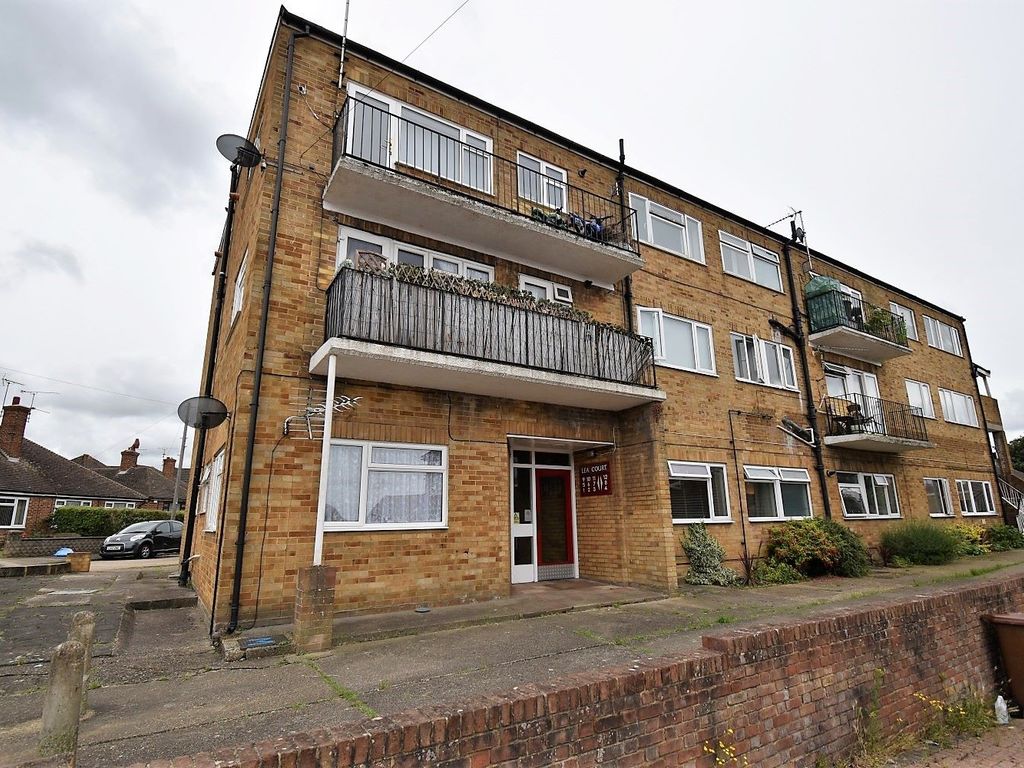 1 bed flat for sale in Huntsmans Close, Rochester ME1 Zoopla