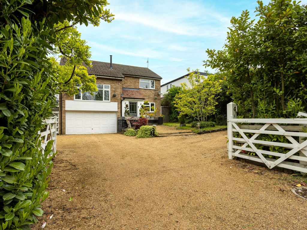 3 bed detached house for sale in Epping Road, Toot Hill CM5 Zoopla