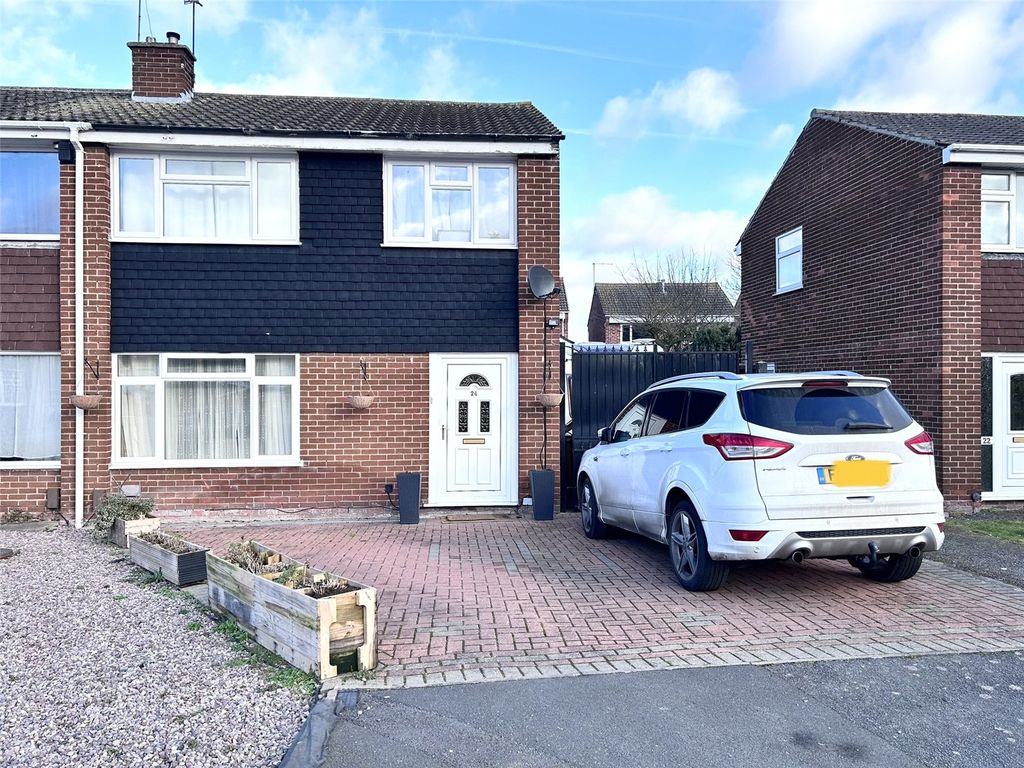 3 bed semidetached house for sale in Derwent Drive, Stenson Fields