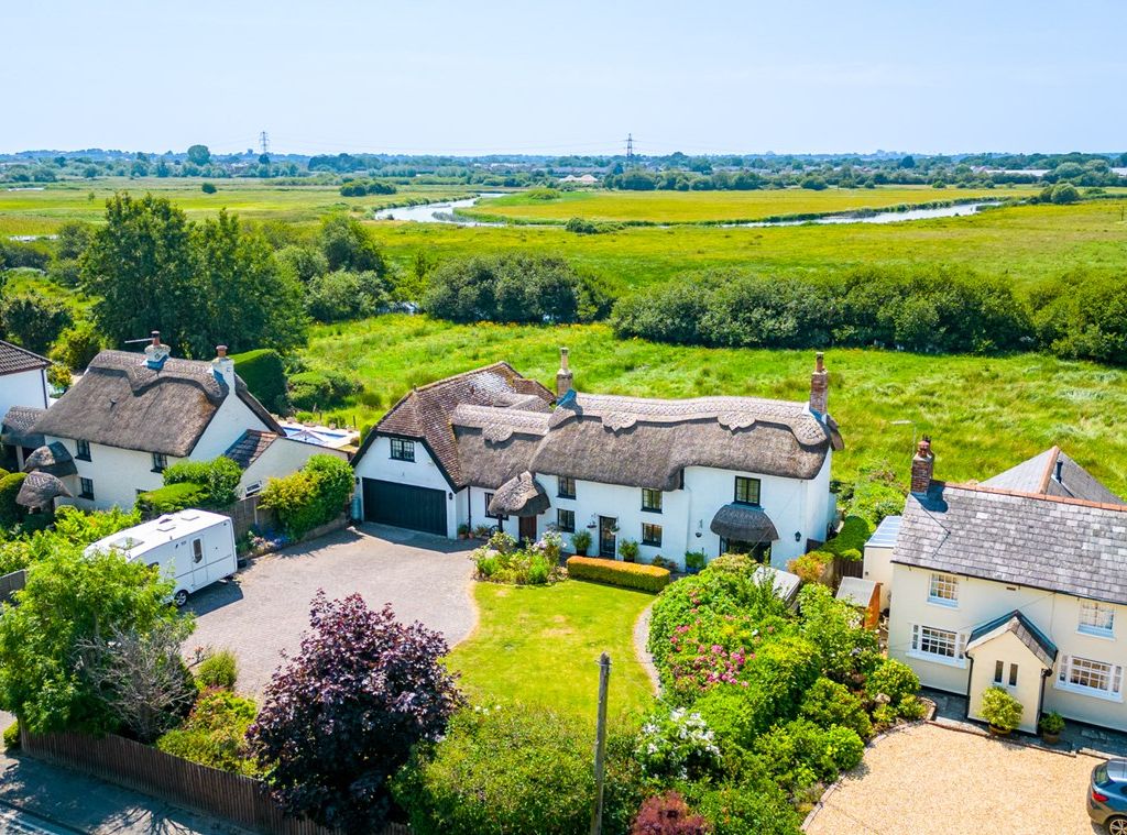4 bed cottage for sale in Stony Lane, Burton, Christchurch BH23 Zoopla