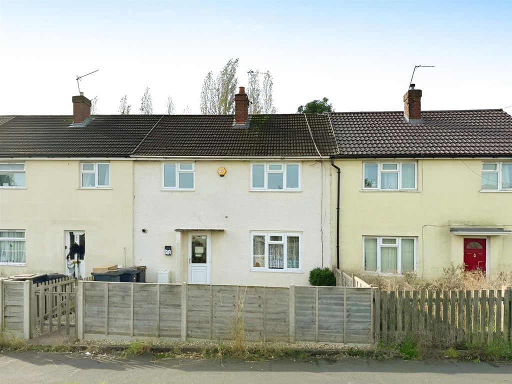 3 bed property to rent in Cedar Road, Nuneaton CV10, £875 pcm Zoopla