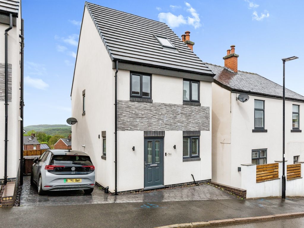 4 bed detached house for sale in Whitwell Crescent, Sheffield S36 Zoopla