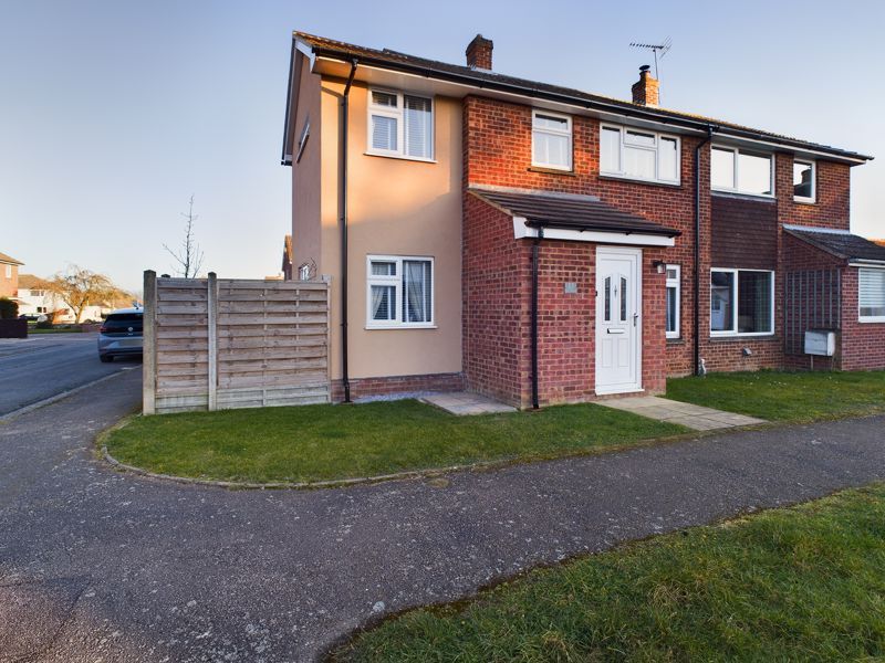 3 bed semidetached house for sale in Oakey Field Road, Thurston, Bury